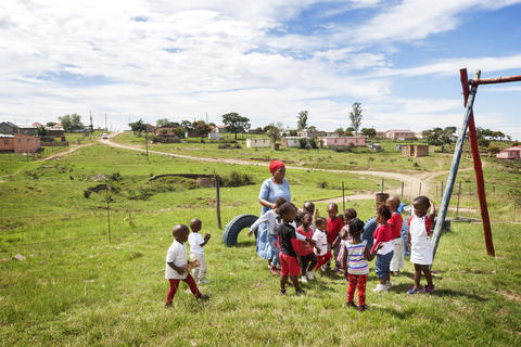 Spielende Kinder in Afrika